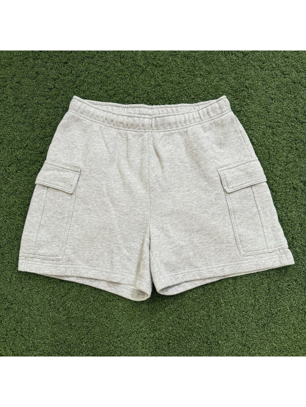 TNA Aritzia Cozy Fleece Mega Fit Cargo Sweat Shorts Grey Size Medium Streetwear